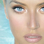 vswoman022.jpg
